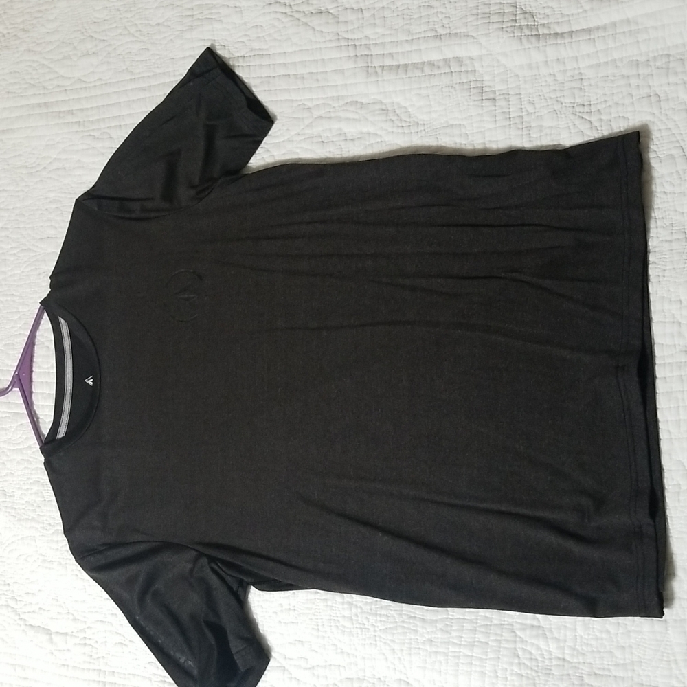 Volcom mens size medium shirt (anti UV)
